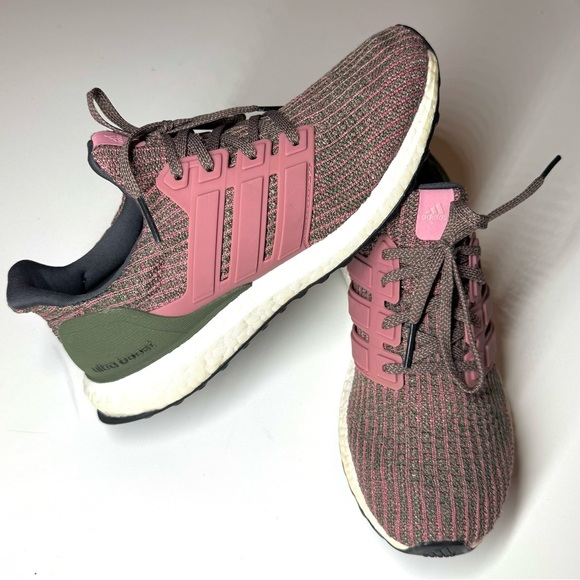 Adidas Women’s Ultra Boost 4.0 Pink Olive Running Shoes BB6495 Size- 8 - Picture 3 of 8